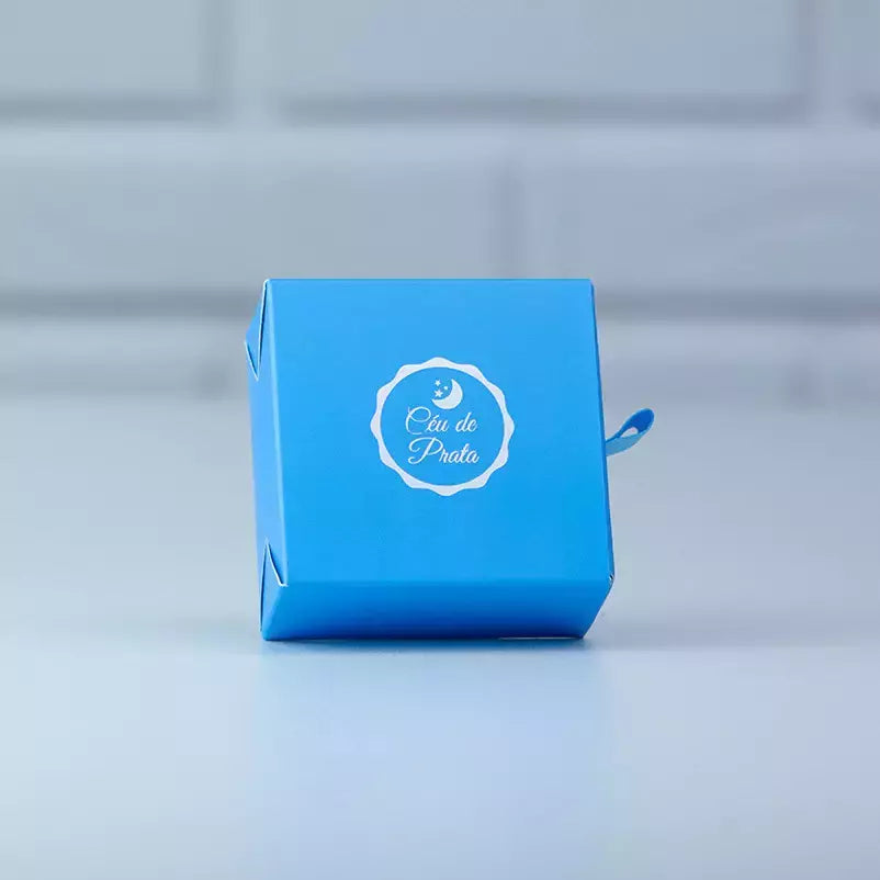 Anel de Prata 925 Aro Liso com Três Zircônias Brancas + Caixinha