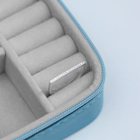 Anel de Prata Quadrado Cravejado