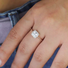 Anel de Prata Zircônia Quadrada Branca Cravejada